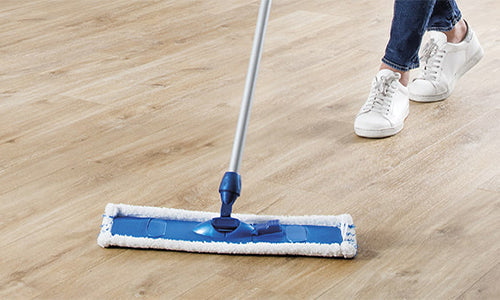 Hoe onderhoud je een PVC vloer? Praktische tips voor een vloer die mooi blijft