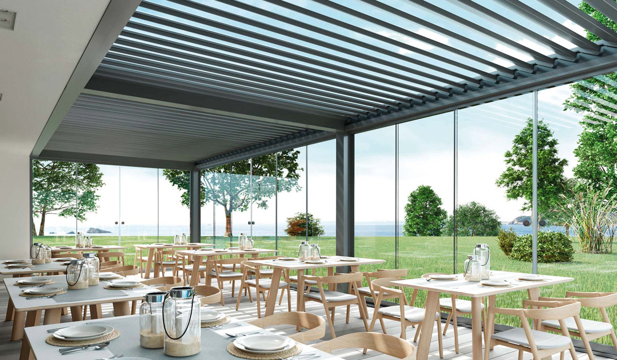 Glazen schuifwand voor terrasbeglazing aan de Costa Blanca