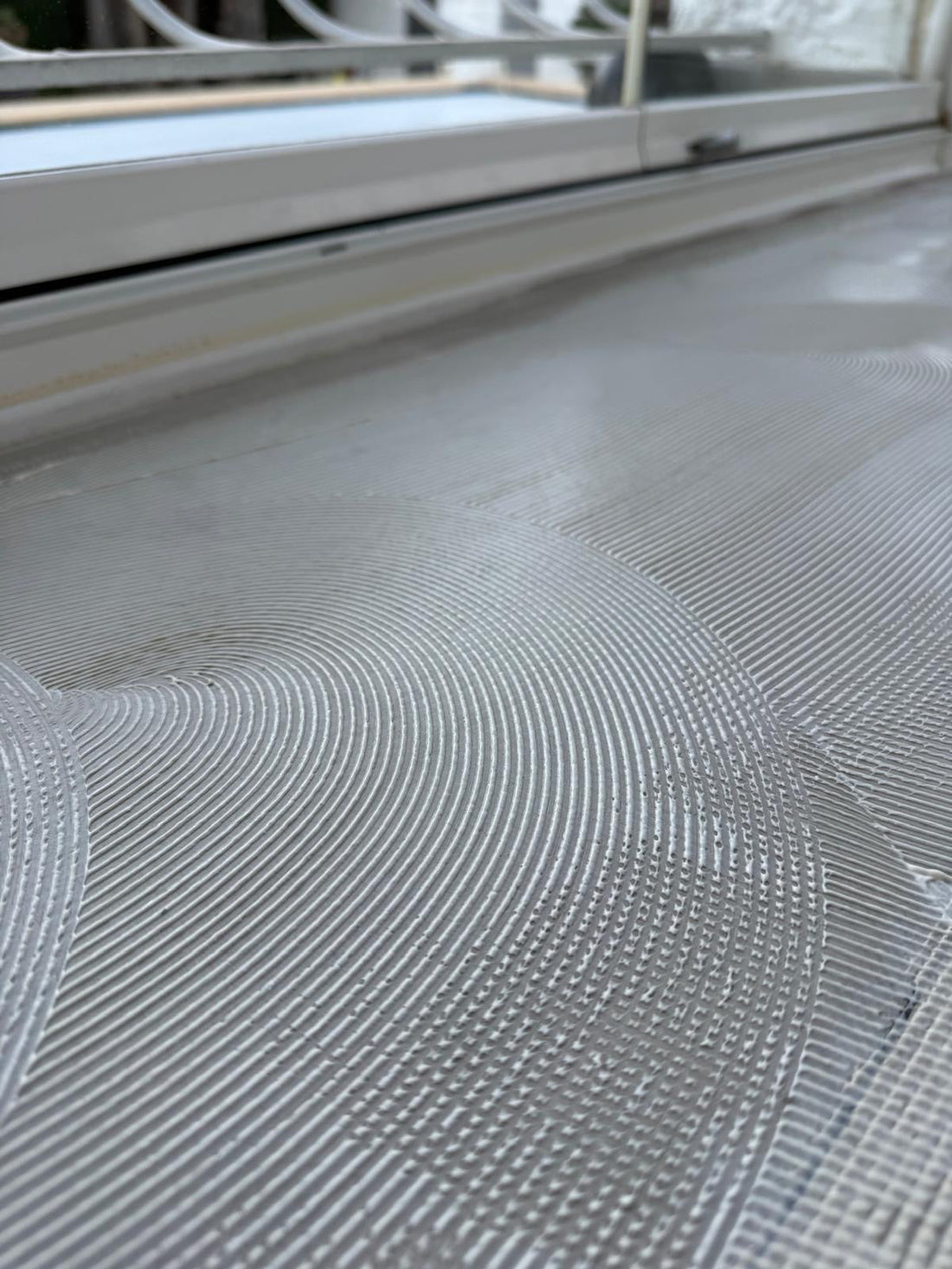 PVC vloer in Weense punt tijdens en na het leggen