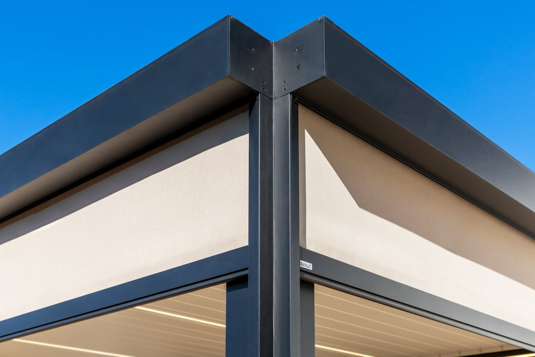 Saxun pergola met verstelbare lamellen en constructiedetails