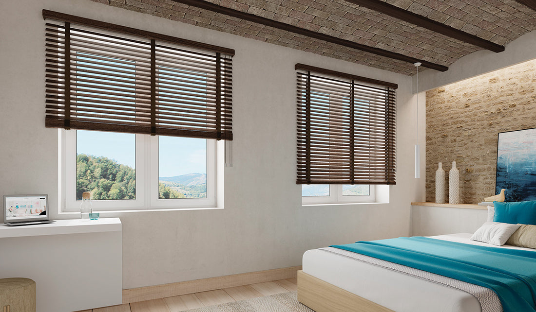 Horizontale jaloezieën in combinatie met het interieur