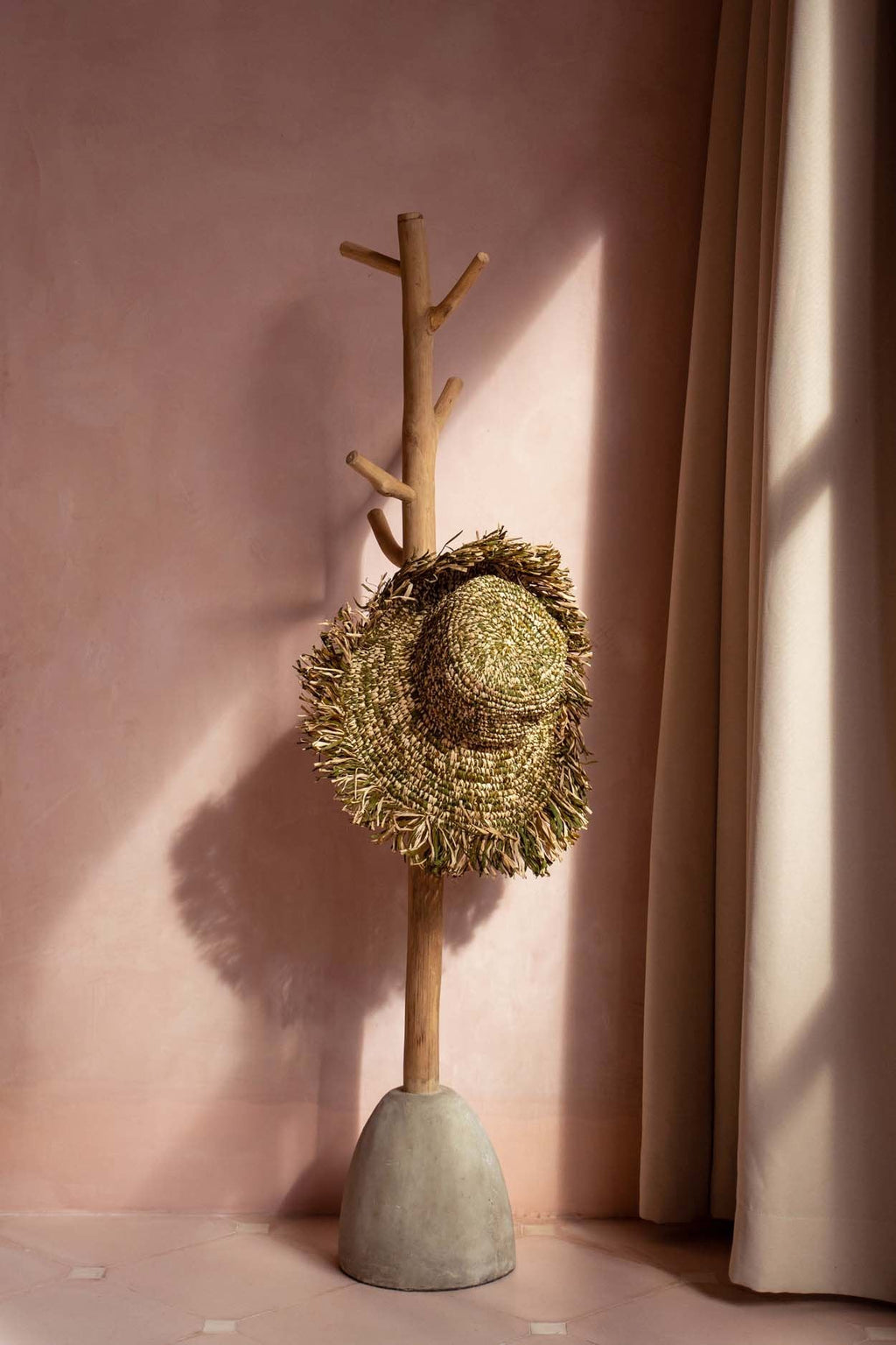 De betonnen kleerhanger - naturel — Bazar Bizar, foto 6