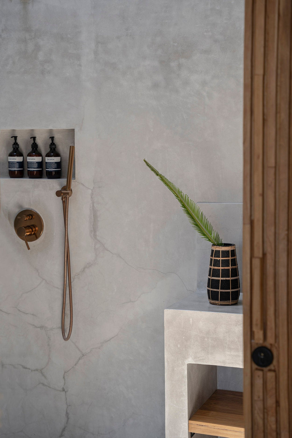 The Cutie Vase - Zwart Naturel - M — Bazar Bizar, foto 4