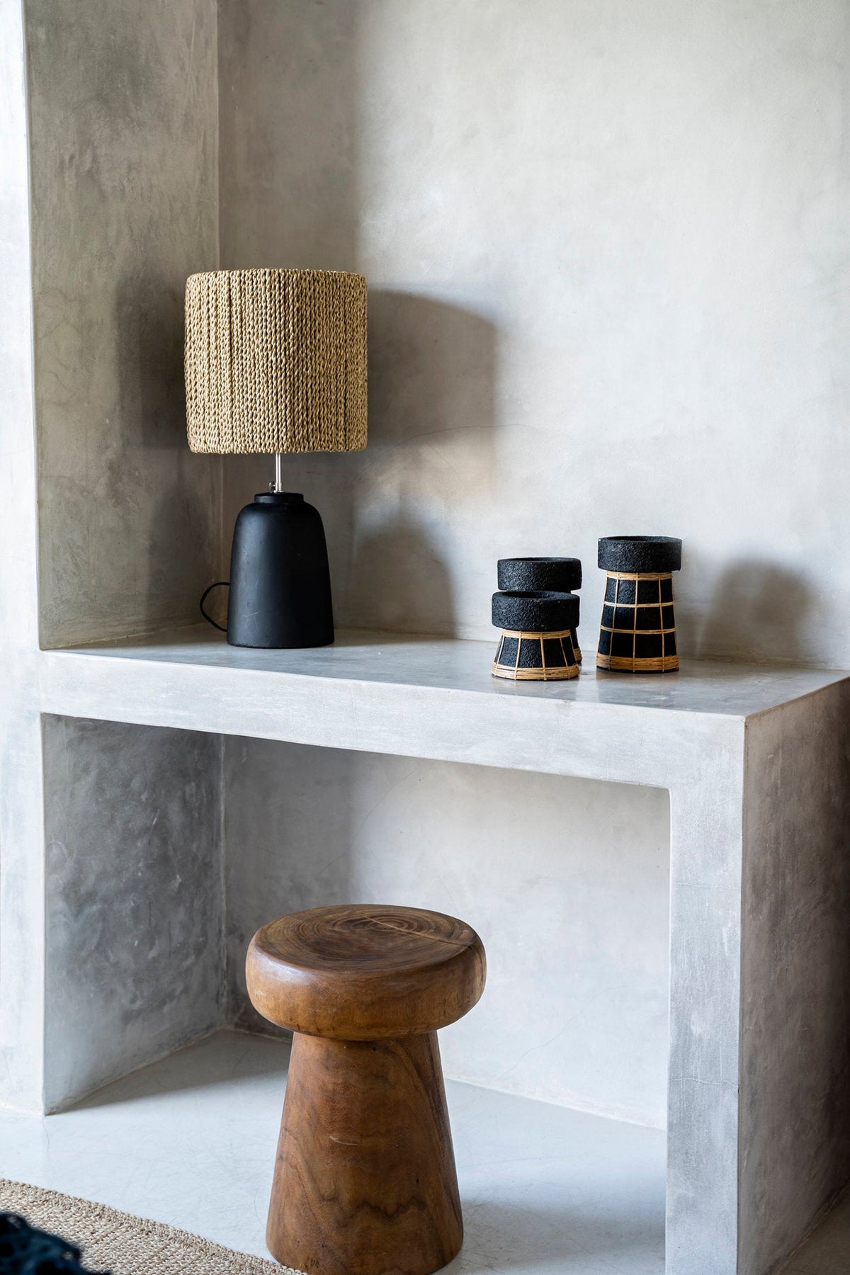 De Serene Kaarsenhouder - Zwart Naturel - L — Bazar Bizar, foto 3
