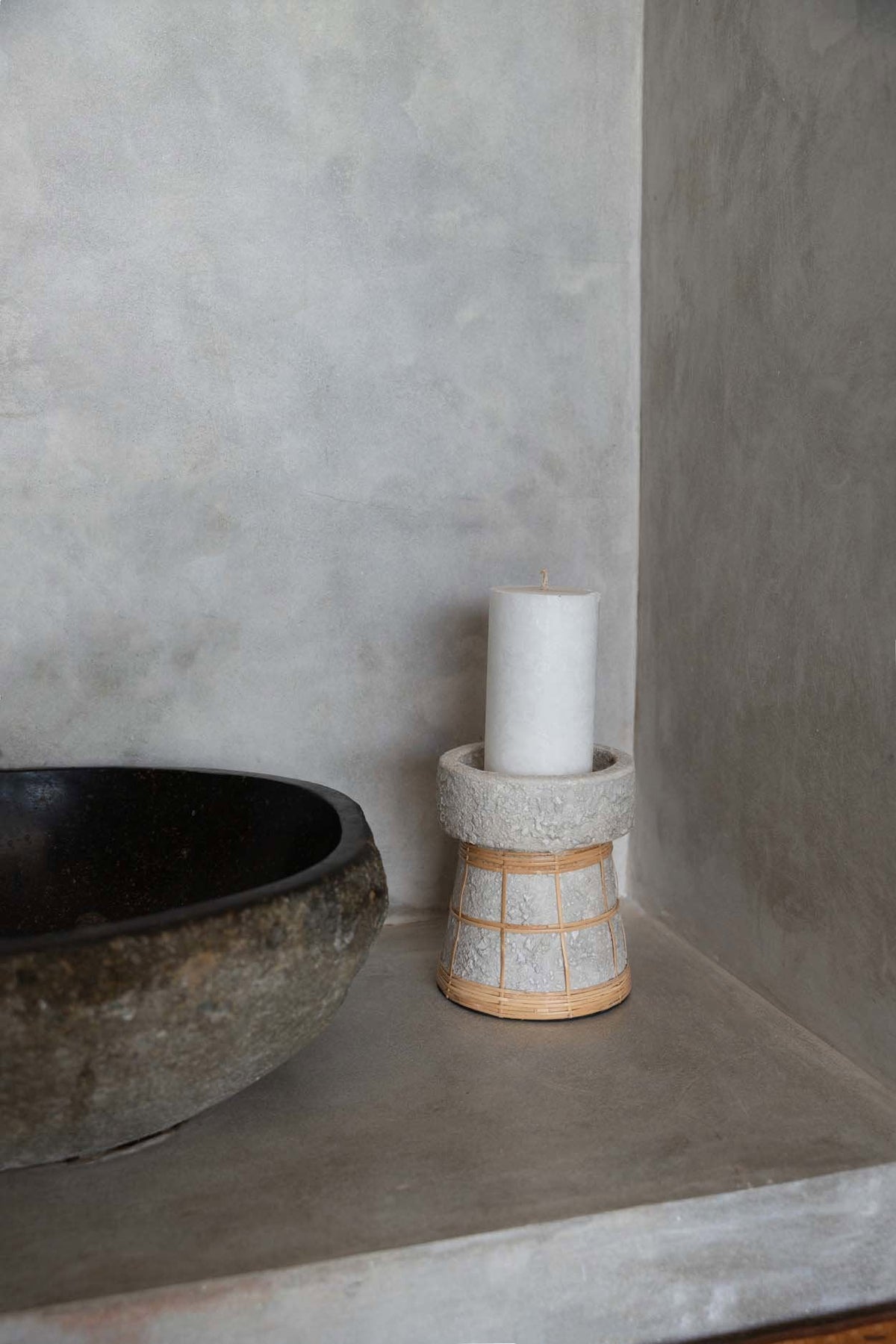 De Serene Kaarsenhouder - Beton Naturel - L — Bazar Bizar, foto 3