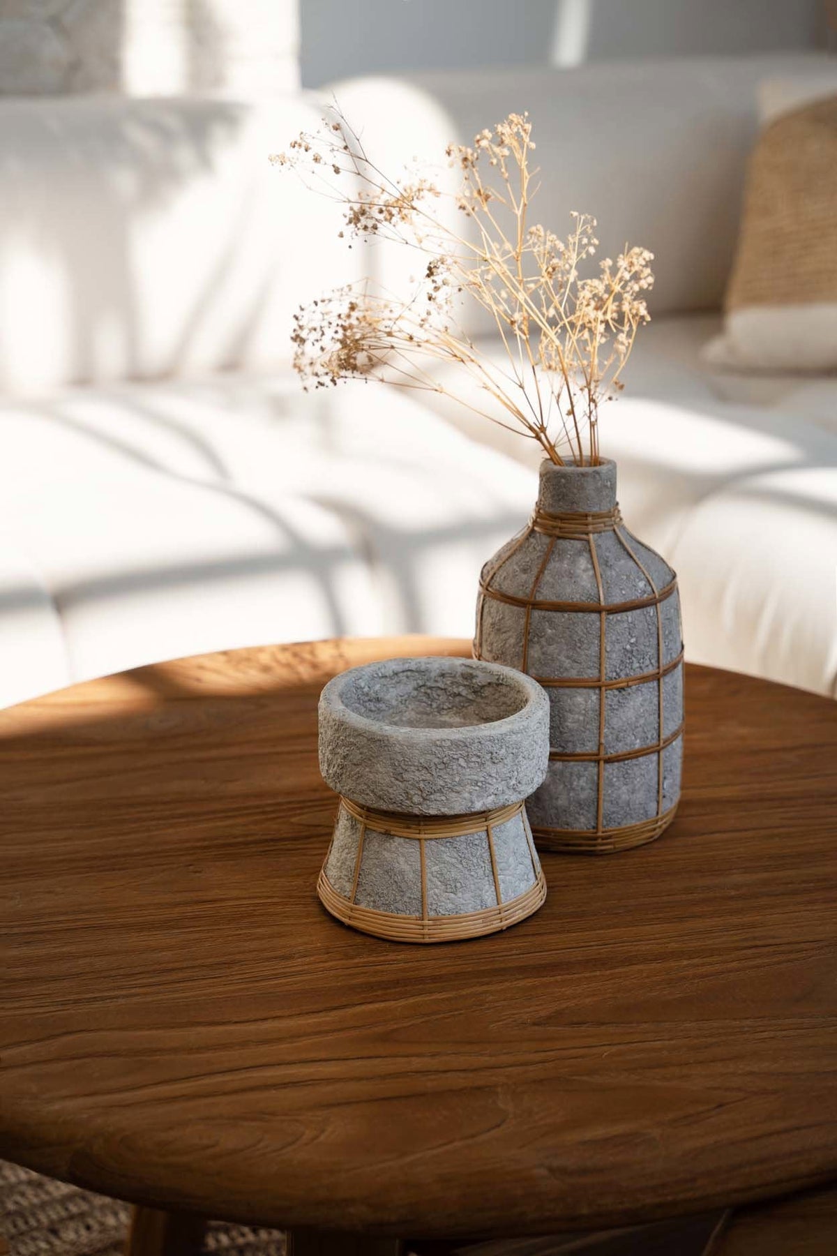 De Whoopy Vaas - Beton Naturel - L — Bazar Bizar, foto 2