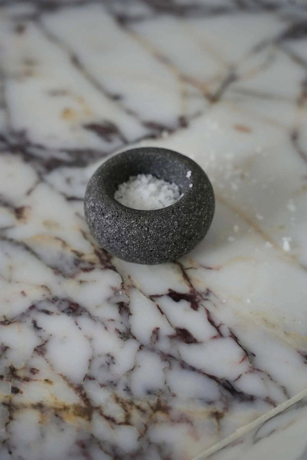 De Lava Stone Bowl - Black - XS — Bazar Bizar, foto 5