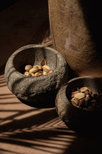 De Lava Stone Bowl - Black - XS — Bazar Bizar, foto 2