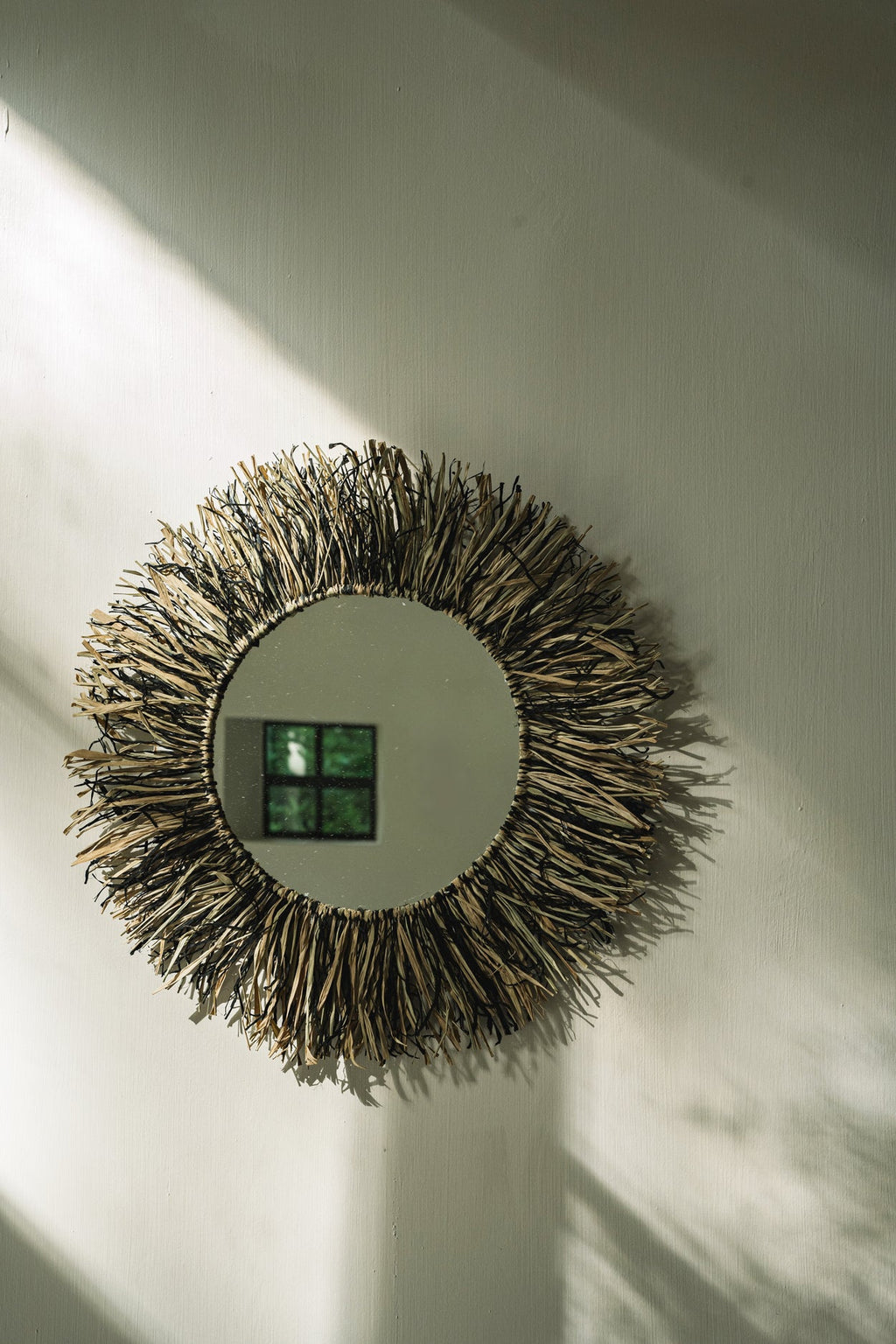 De Raffia Fringe Spiegel - Naturel Zwart - M — Bazar Bizar, foto 3
