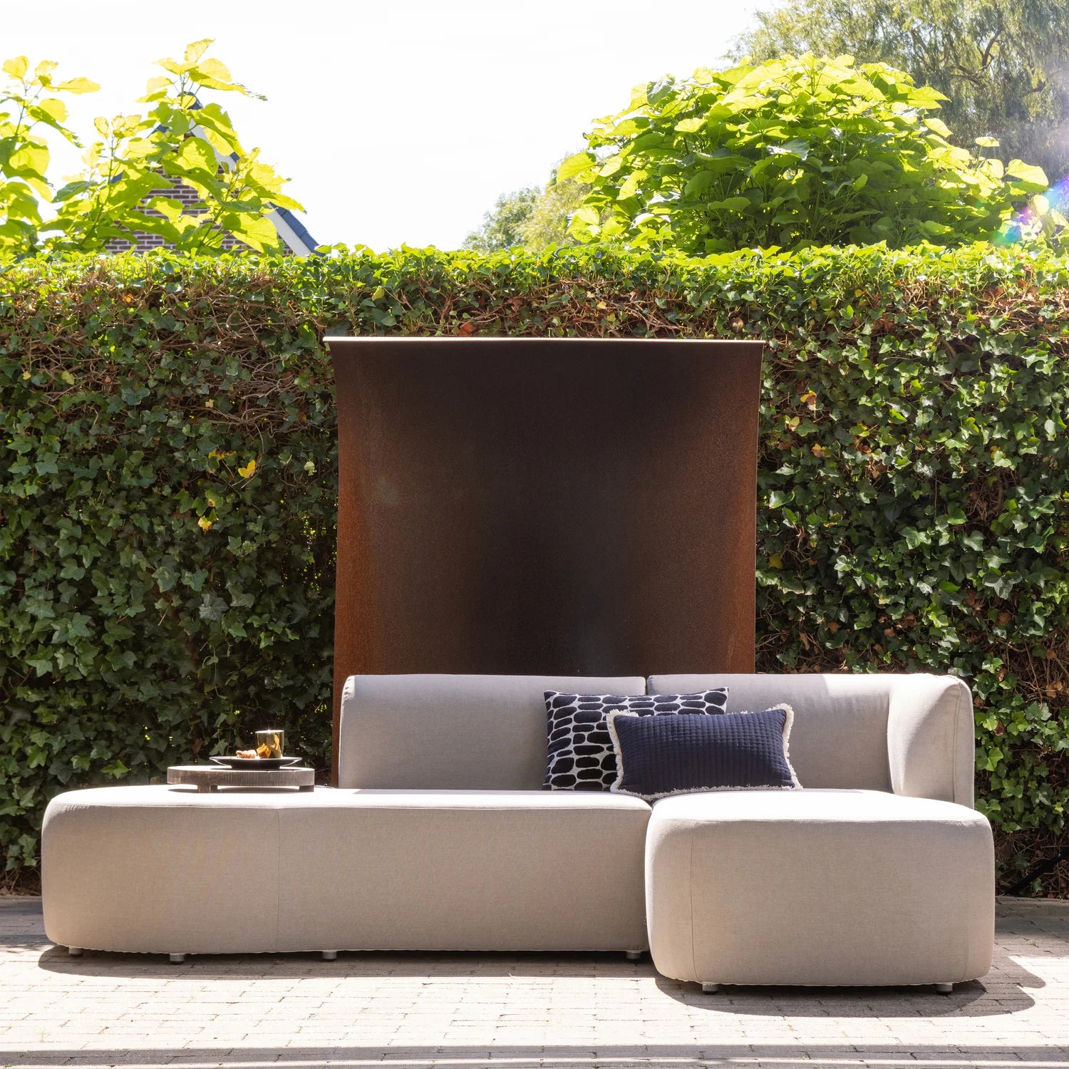 Royale Outdoor Chaise Longue – Stijlvol & Comfortabel