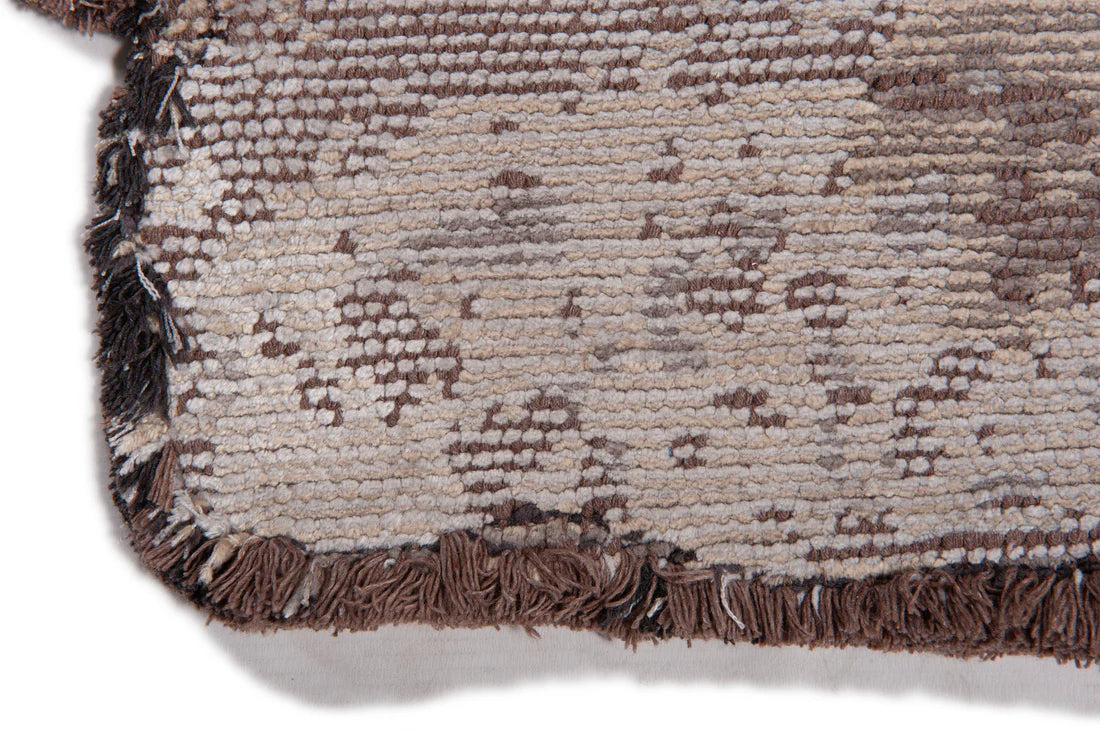 Amorphous rug – Organic design with a luxurious look