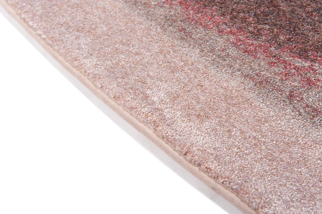 Brush Oval rug – Soft elegance with an organic shape