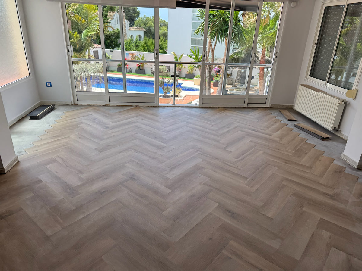 PVC visgraatvloer bij een klant in Moraira